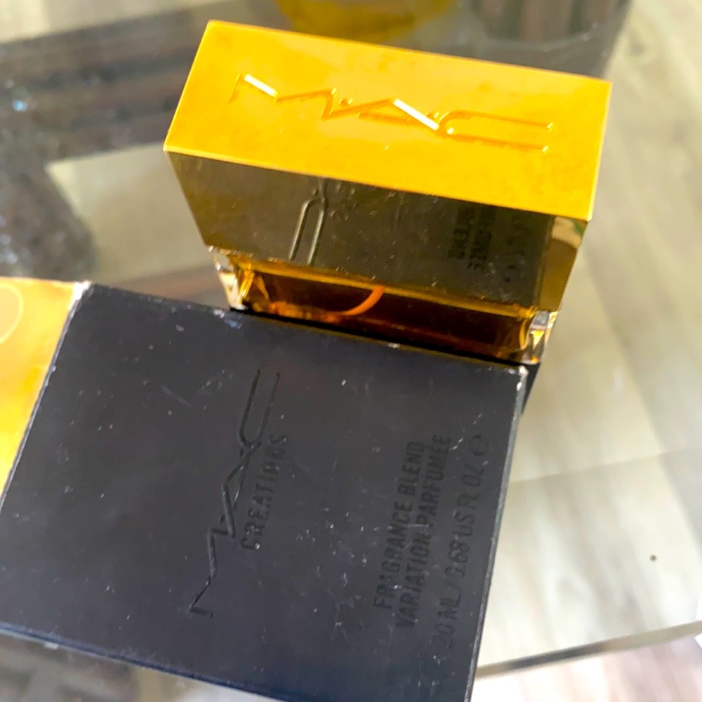 Maybe used twice possibly never , collectible.